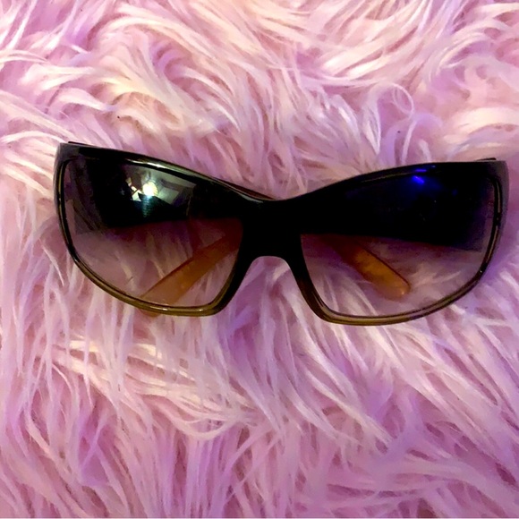 ❌ SOLD ❌ Authentic Versace Sunglasses - Picture 3 of 9